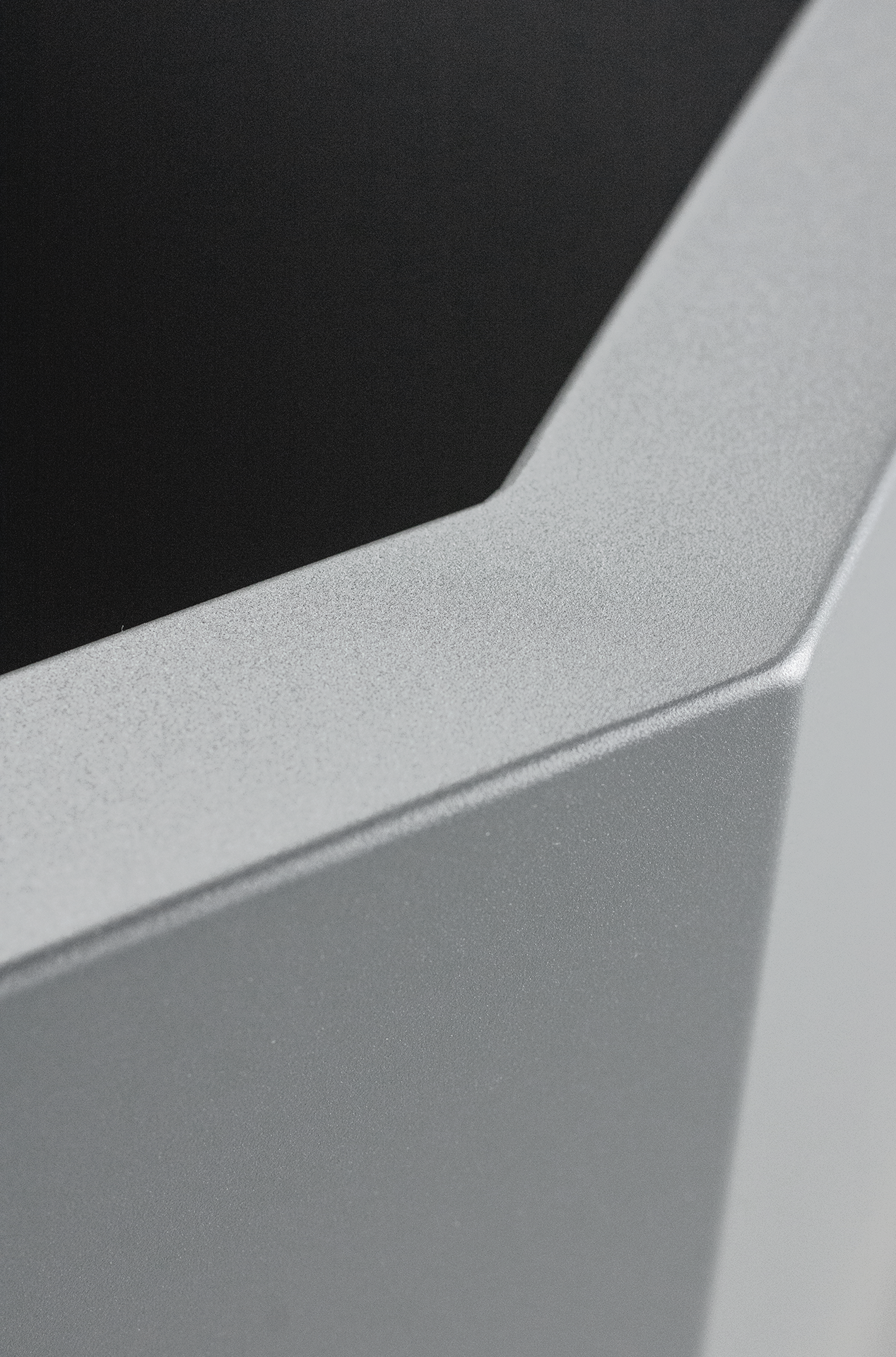 Pflanzkübel TENGE | 600 x 500 mm | ohne Pflanzeinsatz | ohne Dämmung | Signalgrau